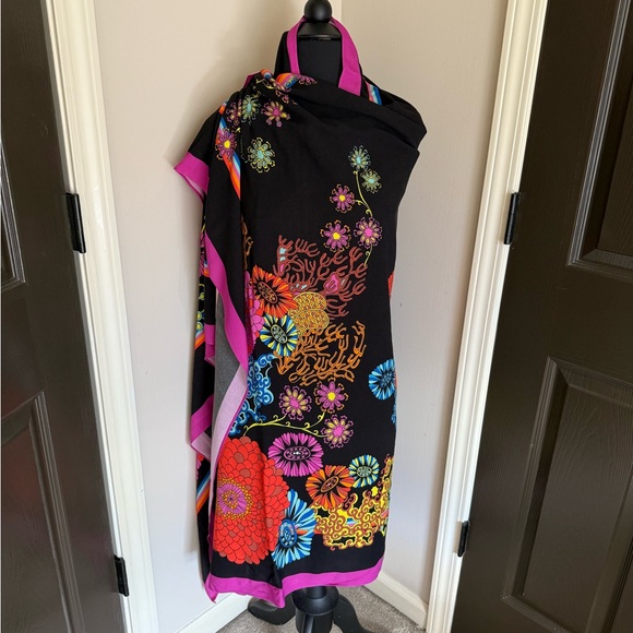 Trina Turk Black Scarf with Vibrant Floral Design - Picture 1 of 8